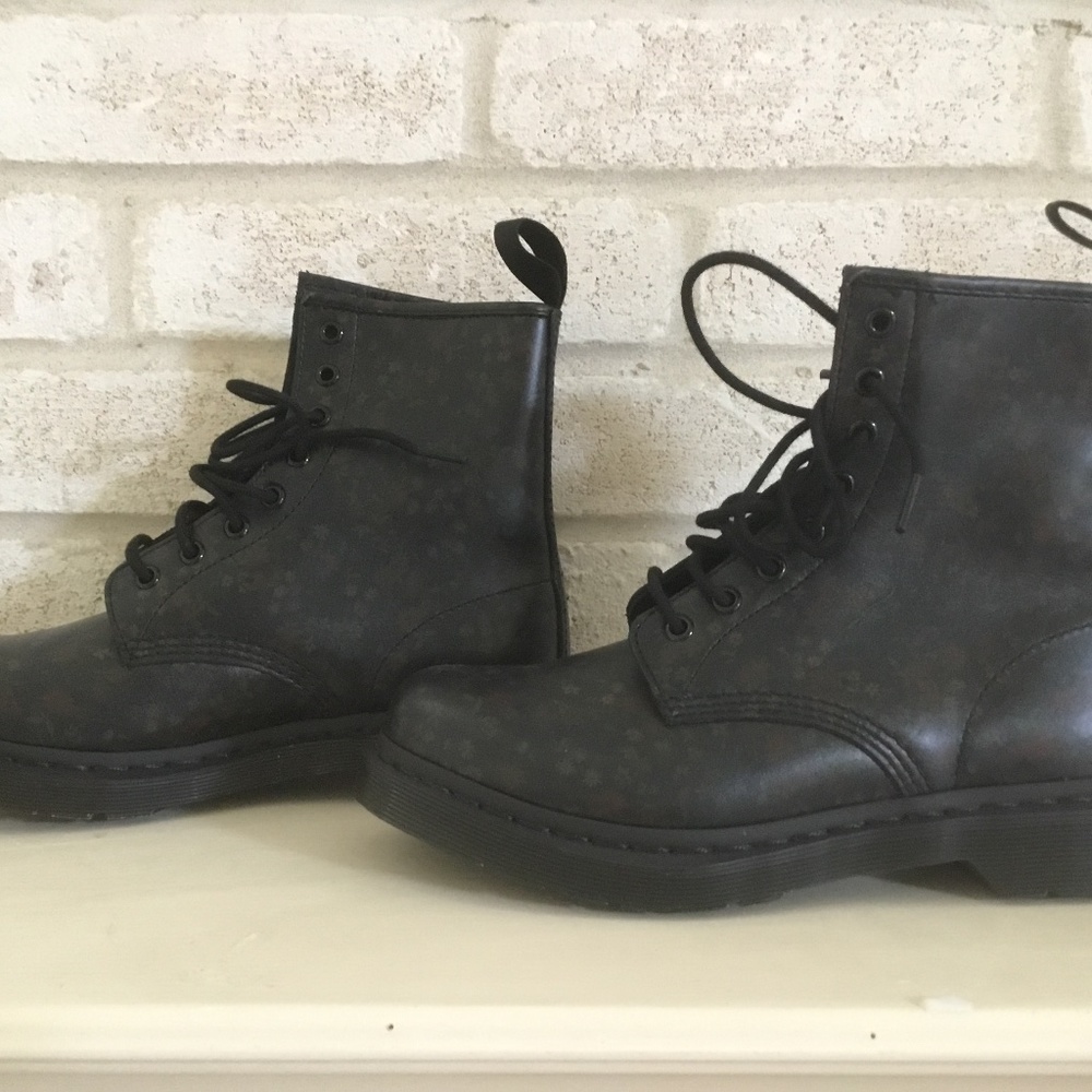 Dr. Martens Black Combat Boots Flower print size 8